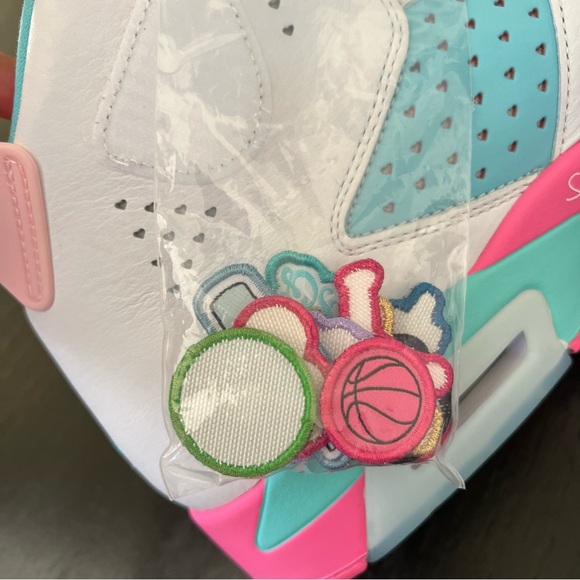 ✔️New✔️ NIKE Air Jordan 6 Retro Doernbecher Jillian - Picture 9 of 10